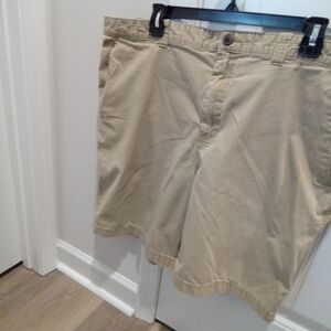 Megellan Outdoors Men's Tan Flat Front Shorts Big & Tall Size 42